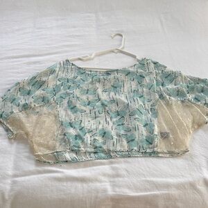 Forever 21 Blue Floral Lace Crop Top